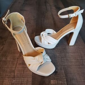 LC Lauren Conrad Soft Knot Memory Foam Platform Heels Caramelize Bone Size 6 1/2